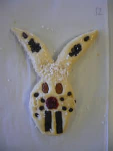 Atelier Duo main à la pâte : enfants et adultes  Les gourmandises de Pâques